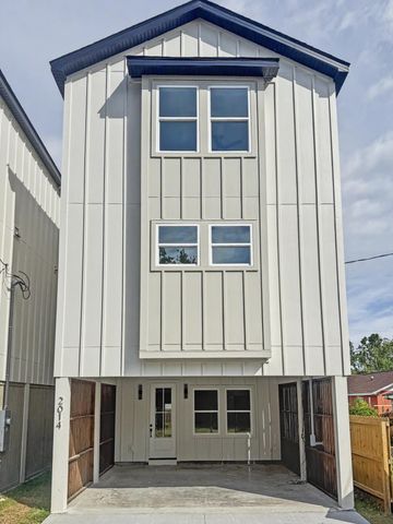 2014 Comstock Avenue, North Charleston, SC 29405