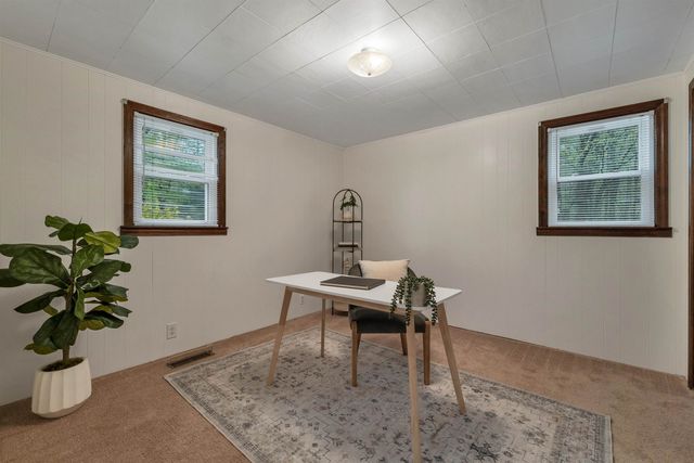 109 Barden Hill Road, Hillsborough, NH 03244