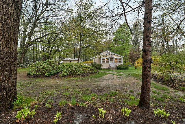109 Barden Hill Road, Hillsborough, NH 03244