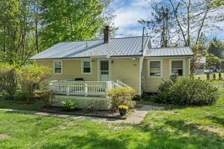 109 Barden Hill Road, Hillsborough, NH 03244
