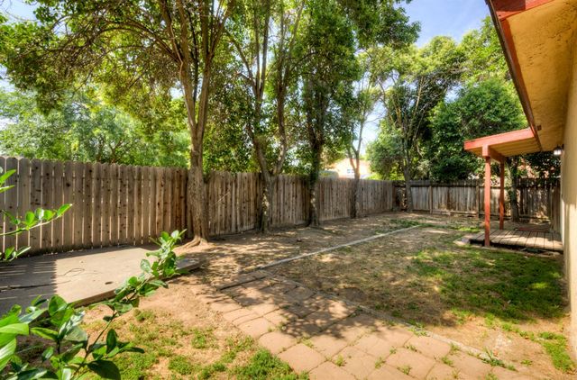 5488 E Iowa Avenue, Fresno, CA 93727