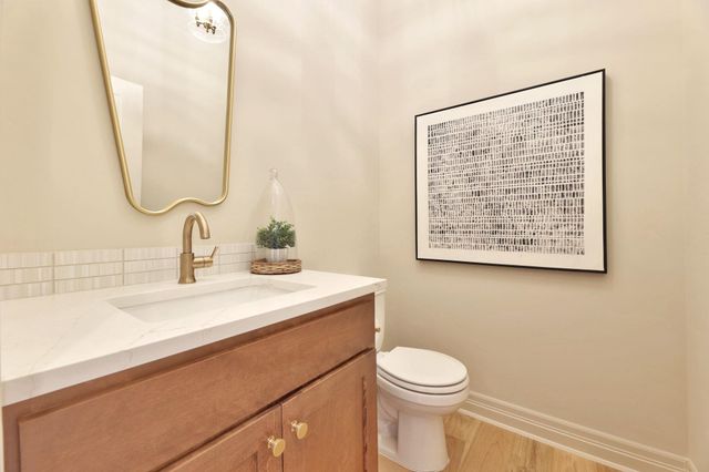 3710 N Crest Cir, Wichita, KS 67226