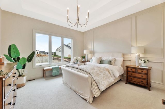 3710 N Crest Cir, Wichita, KS 67226