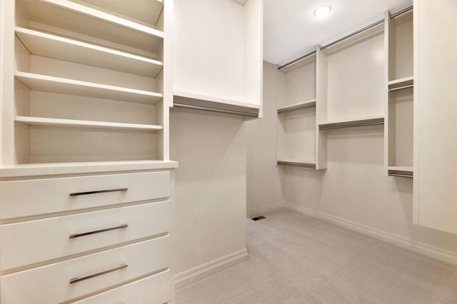 3710 N Crest Cir, Wichita, KS 67226