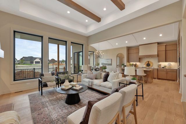 3710 N Crest Cir, Wichita, KS 67226