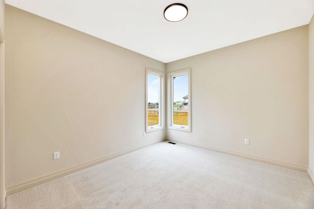 3710 N Crest Cir, Wichita, KS 67226