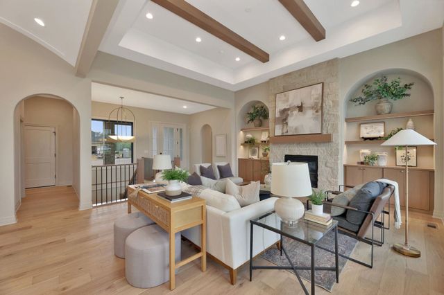 3710 N Crest Cir, Wichita, KS 67226