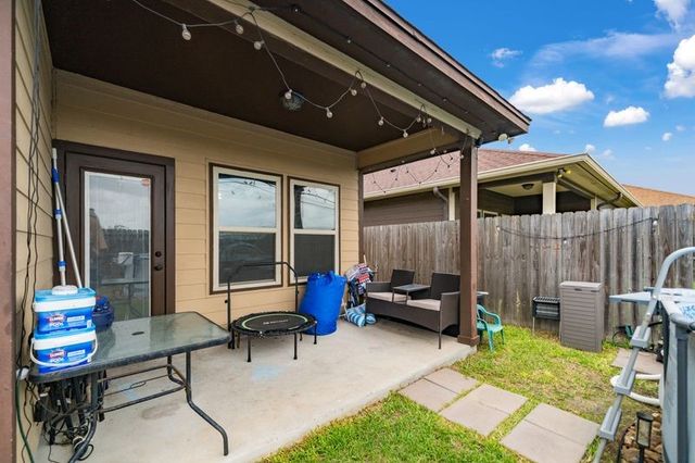 3110 Cowboys Ct, Corpus Christi, TX 78410