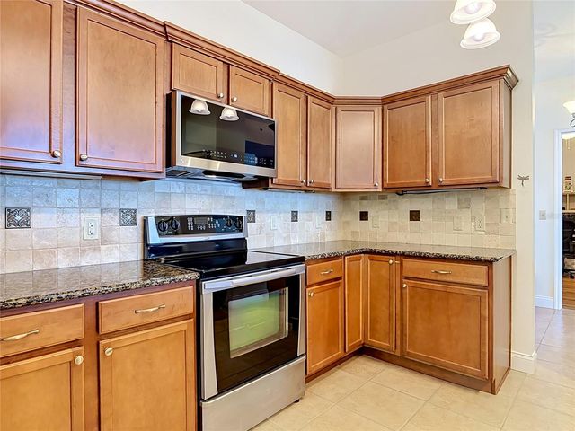 2801 S RIDGEWOOD AVENUE 1111, South Daytona, FL 32119