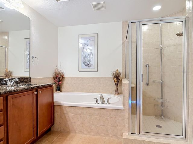 2801 S RIDGEWOOD AVENUE 1111, South Daytona, FL 32119