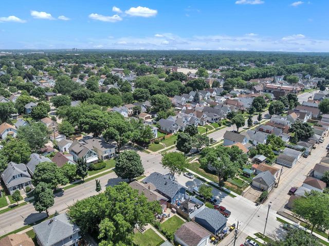 1983 S 76th STREET, West Allis, WI 53219