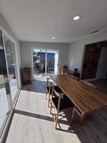 5171 49th St, Sacramento, CA 95820