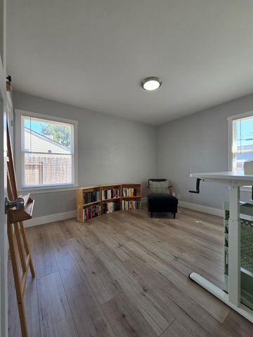 5171 49th St, Sacramento, CA 95820