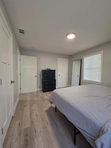 5171 49th St, Sacramento, CA 95820