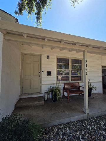 5171 49th St, Sacramento, CA 95820