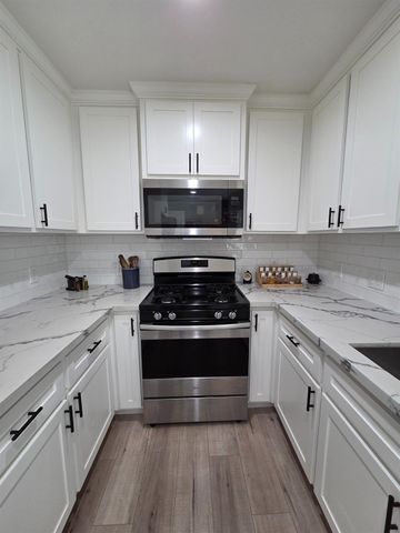 5171 49th St, Sacramento, CA 95820