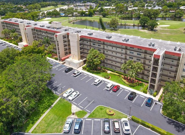 3951 Via Poinciana 511, Lake Worth, FL 33467