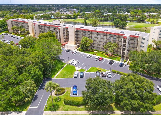 3951 Via Poinciana 511, Lake Worth, FL 33467