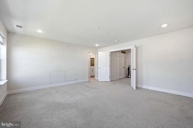 933 ANVIL CT, Phoenixville, PA 19460