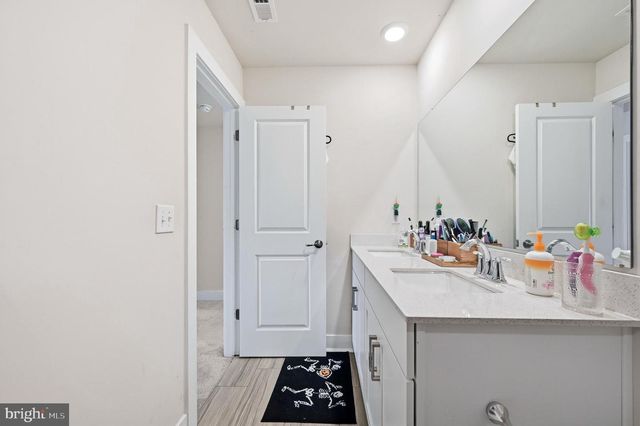 933 ANVIL CT, Phoenixville, PA 19460
