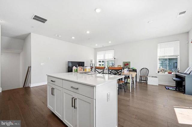 933 ANVIL CT, Phoenixville, PA 19460