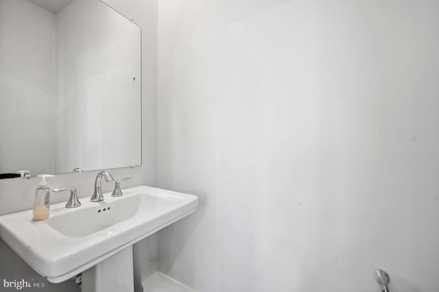 933 ANVIL CT, Phoenixville, PA 19460