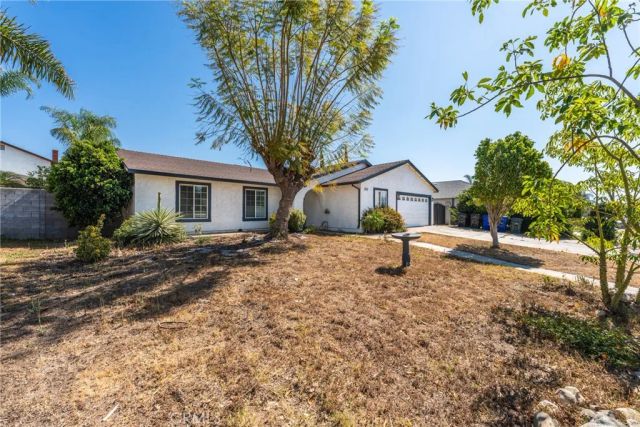1028 W Woodcrest, Bloomington, CA 92316