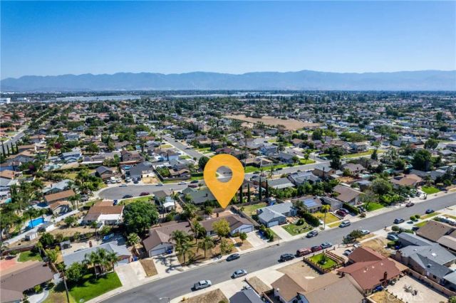 1028 W Woodcrest, Bloomington, CA 92316