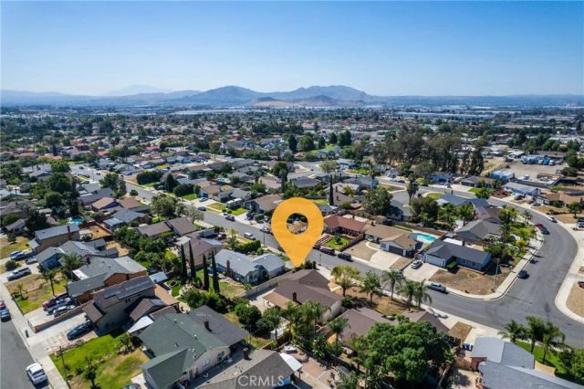 1028 W Woodcrest, Bloomington, CA 92316
