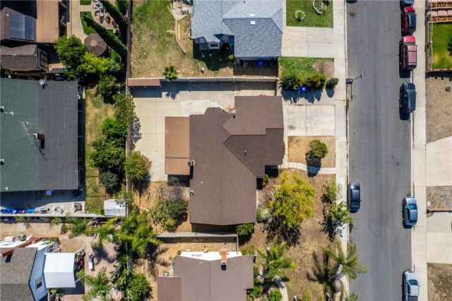 1028 W Woodcrest, Bloomington, CA 92316