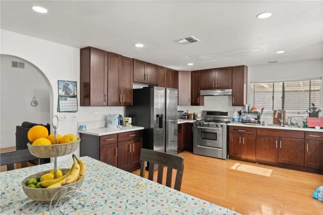 1028 W Woodcrest, Bloomington, CA 92316