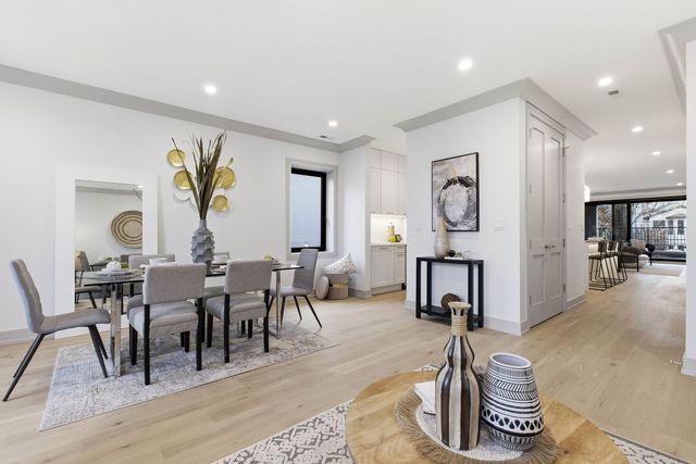 1646 N Orchard Street 2, Chicago, IL 60614