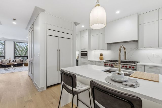 1646 N Orchard Street 2, Chicago, IL 60614