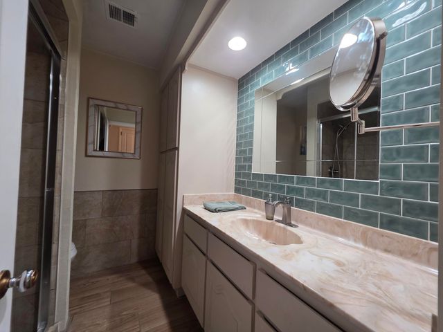 6900 Seminole Road NE, Albuquerque, NM 87110