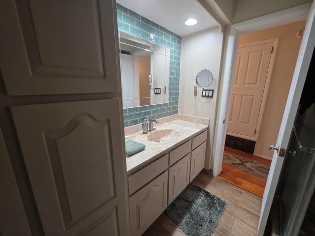 6900 Seminole Road NE, Albuquerque, NM 87110