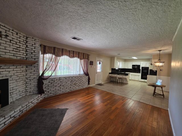 6900 Seminole Road NE, Albuquerque, NM 87110
