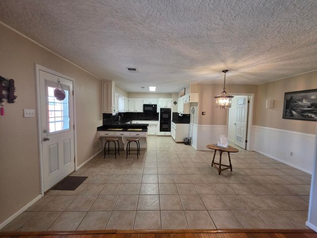 6900 Seminole Road NE, Albuquerque, NM 87110