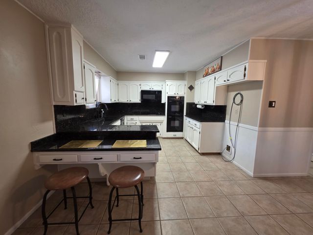 6900 Seminole Road NE, Albuquerque, NM 87110