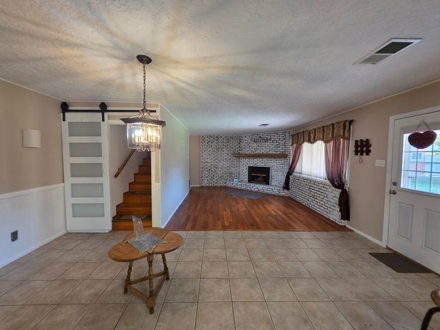6900 Seminole Road NE, Albuquerque, NM 87110