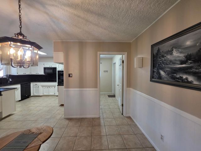 6900 Seminole Road NE, Albuquerque, NM 87110