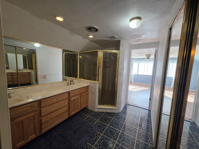 6900 Seminole Road NE, Albuquerque, NM 87110