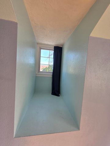 6900 Seminole Road NE, Albuquerque, NM 87110