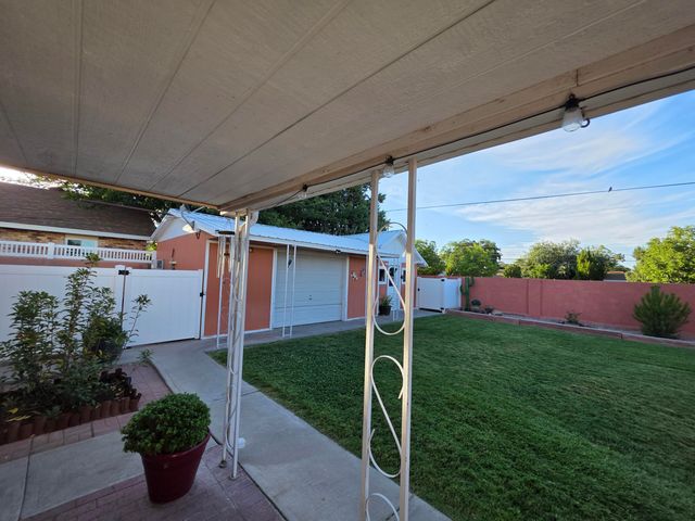 6900 Seminole Road NE, Albuquerque, NM 87110