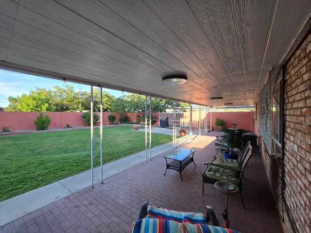 6900 Seminole Road NE, Albuquerque, NM 87110