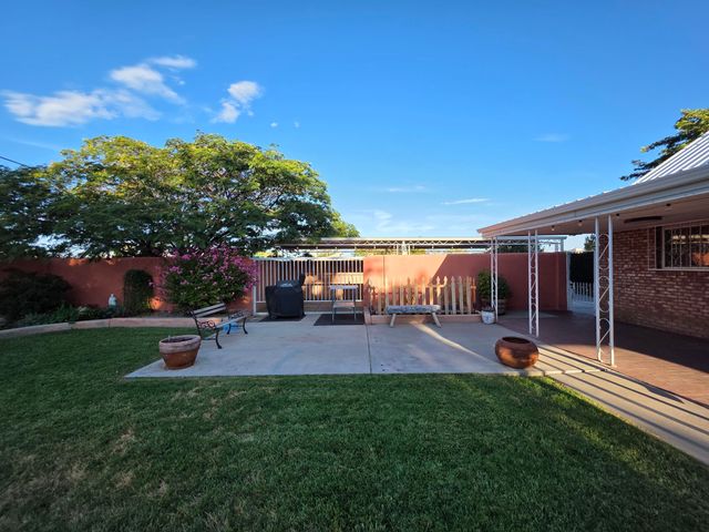 6900 Seminole Road NE, Albuquerque, NM 87110