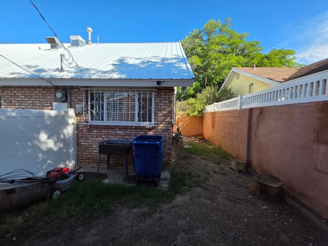 6900 Seminole Road NE, Albuquerque, NM 87110