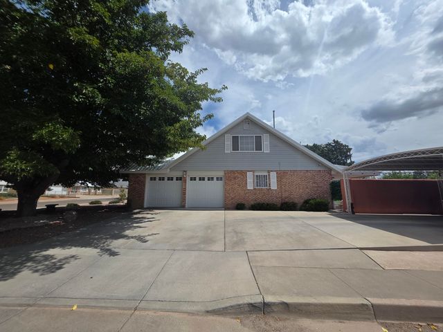 6900 Seminole Road NE, Albuquerque, NM 87110