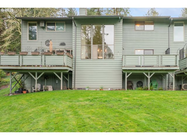 4427 FOX HOLLOW Rd 7, Eugene, OR 97405