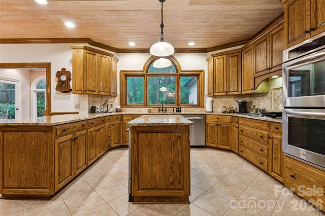 5121 Chillmark Road, Charlotte, NC 28226