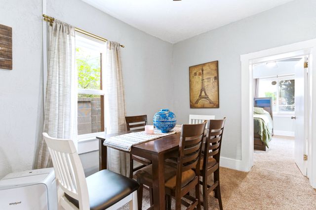 615 Keleher Avenue NW, Albuquerque, NM 87102